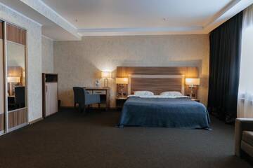 Люкс с кроватью размера «king-size» в Отеле Hotel Fessla